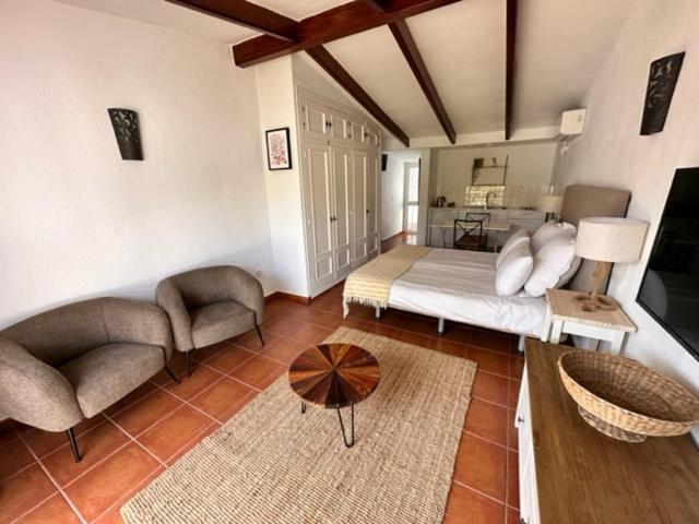 Banus Lodge Marbella Exteriör bild
