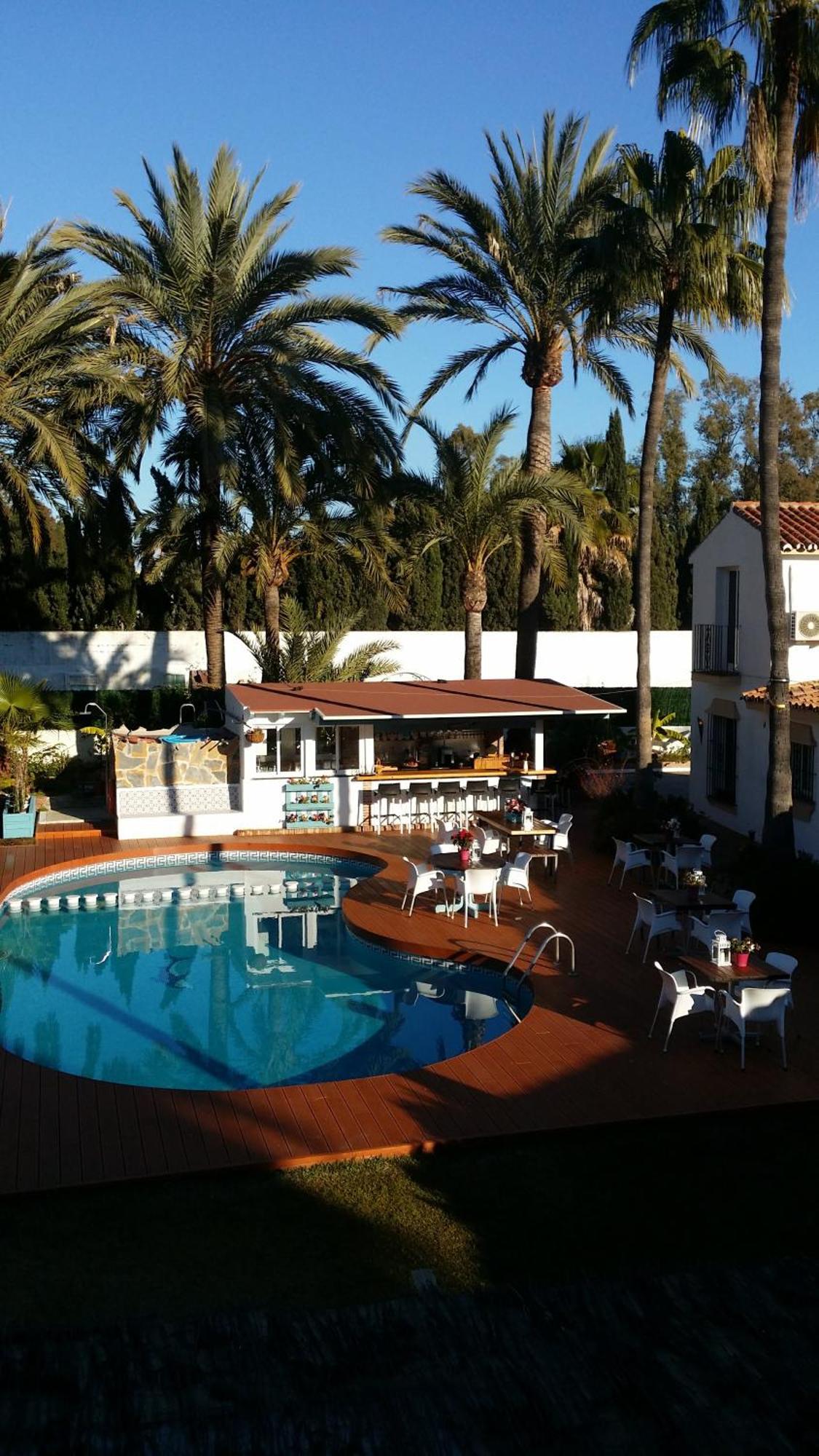 Banus Lodge Marbella Exteriör bild